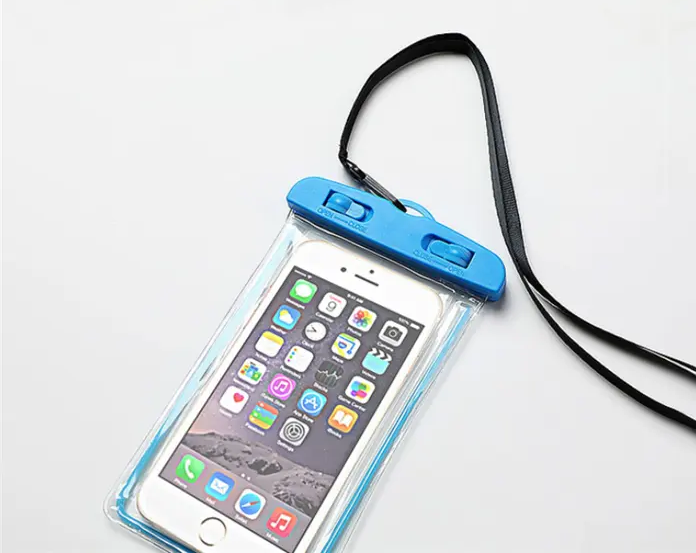 Waterproof Cover for Mobile Phones (random color)